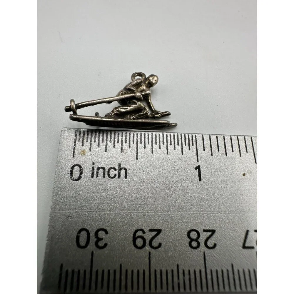 Unbranded wear measurements signs